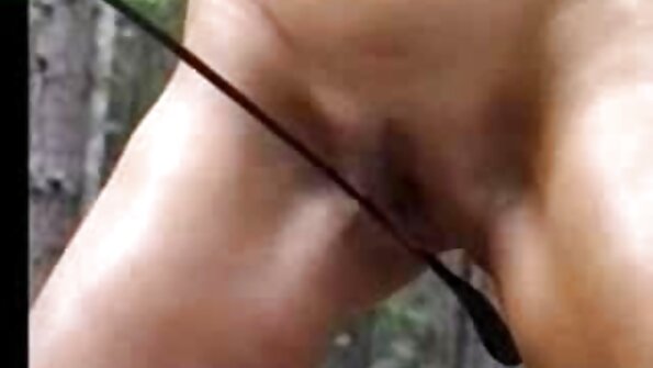 Heiße MILF Dani Jensen wird von einem dicken weißen Schwanz gefickt